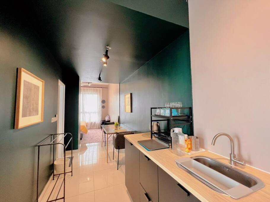 Studio Staycation D'Sara @ Linked Mrt, Near Thomson Hospital & Sungai Buloh Hospital Exterior foto